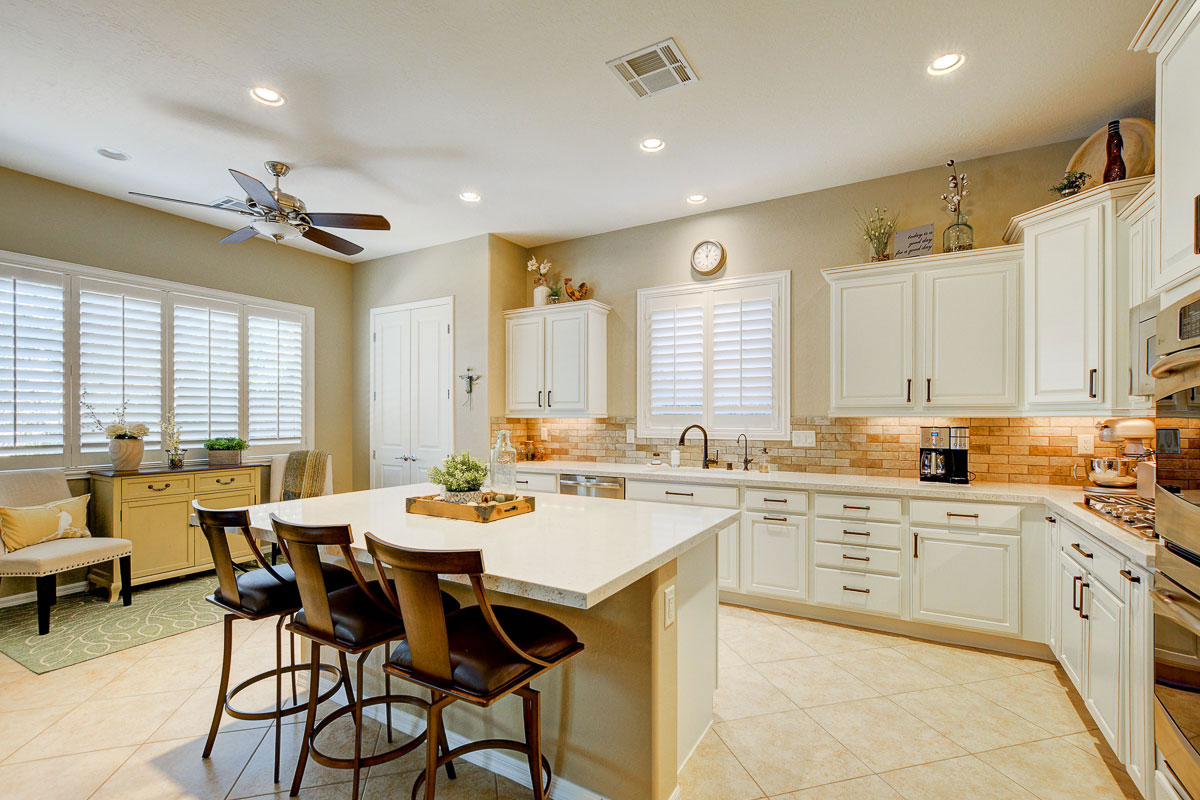 A kitchen remodeled by Las Vegas Remodel and Construction