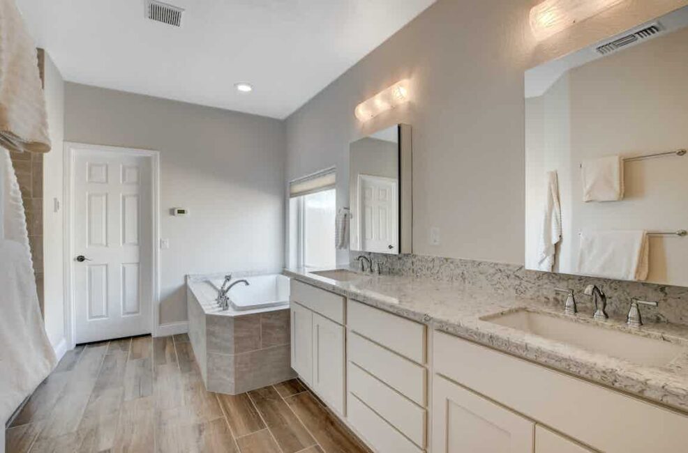 2055 Bluebell Point 02