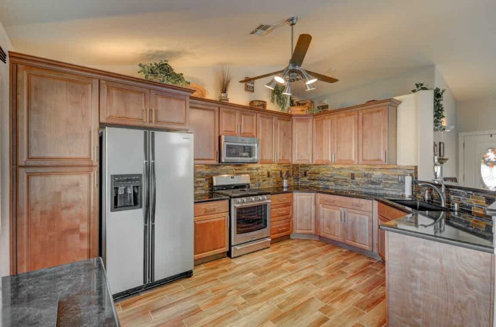 Kitchen 6