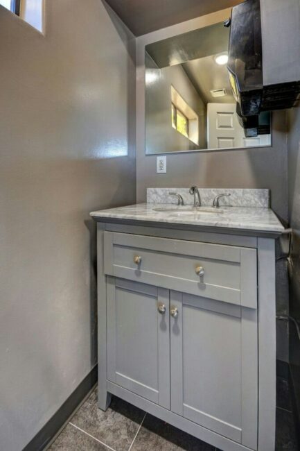 Bathroom Vanity 