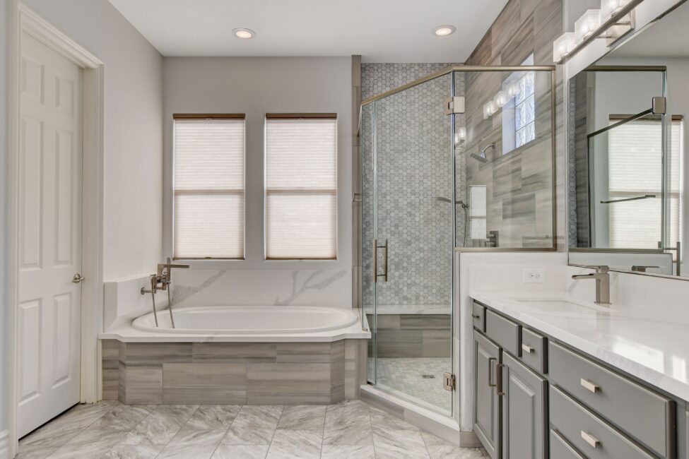 Rezzonico - Master Bath 8 Big