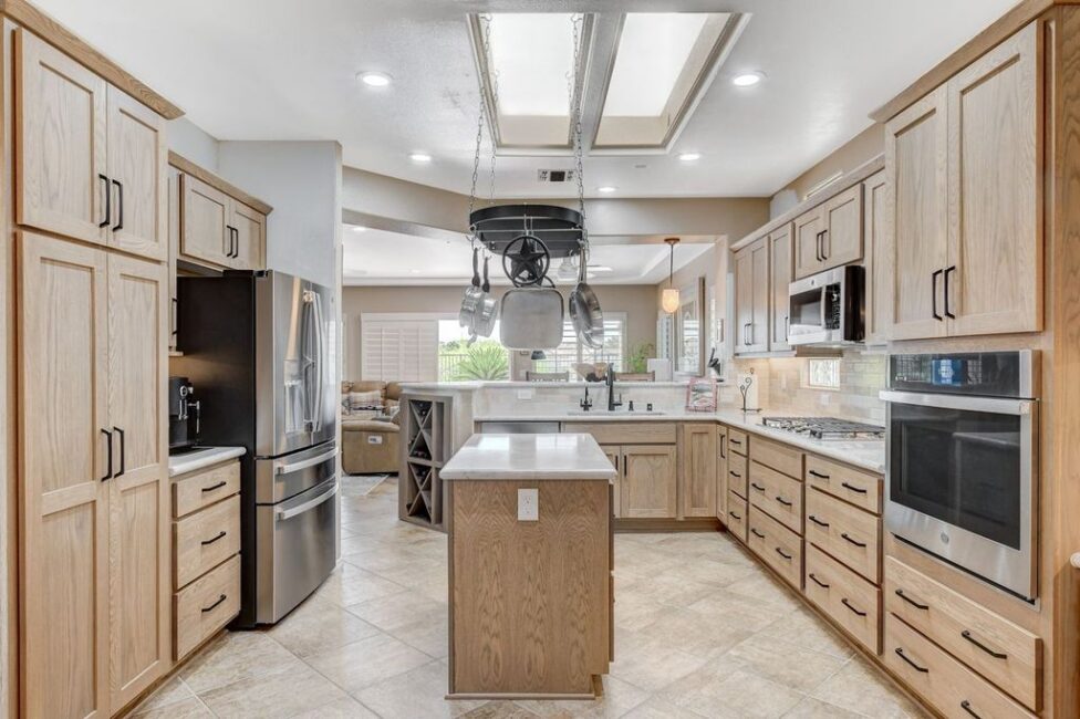 Olivia Heights 5
